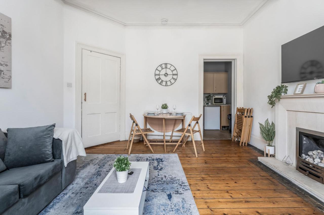 Central City Centre 2 Bedroom Flat - Close To Haymarket Train Station. Edimburgo Exterior foto