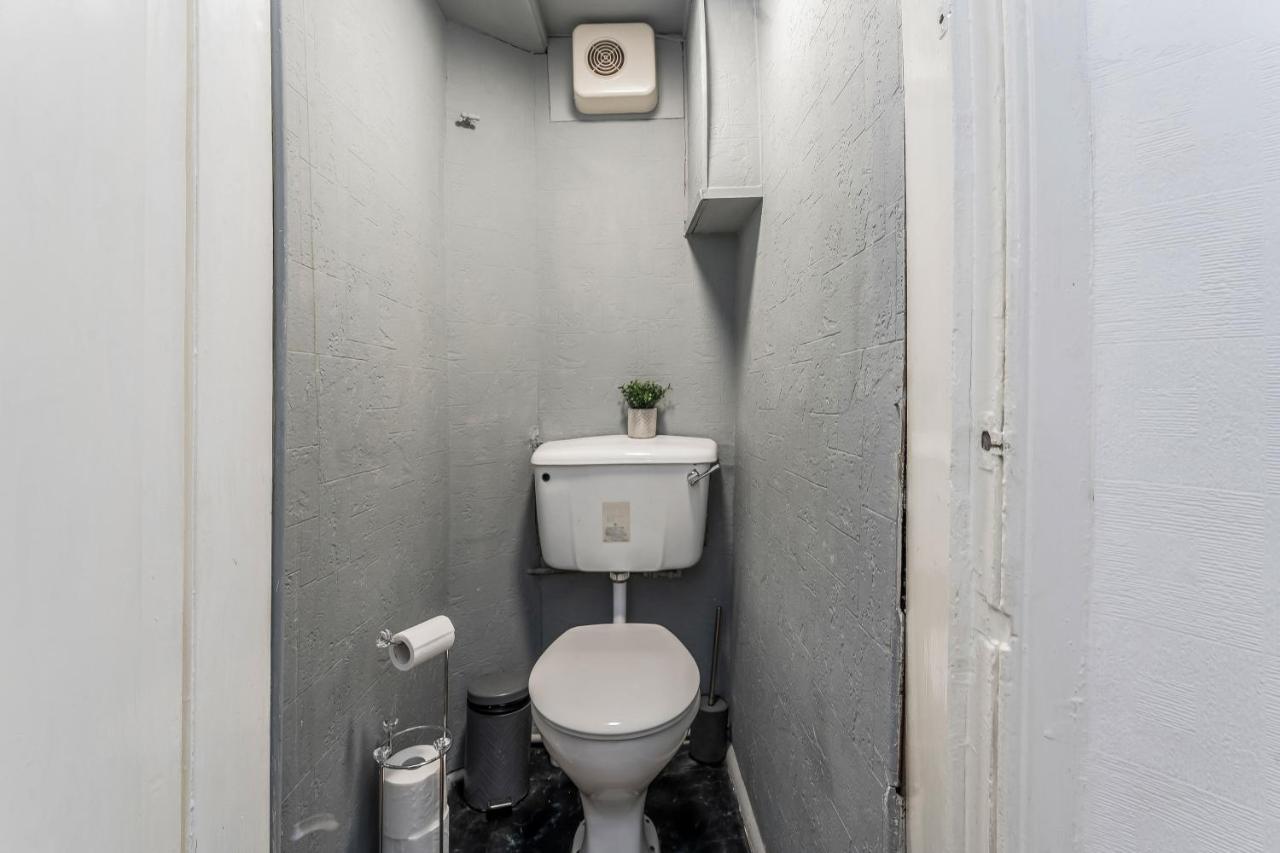 Central City Centre 2 Bedroom Flat - Close To Haymarket Train Station. Edimburgo Exterior foto